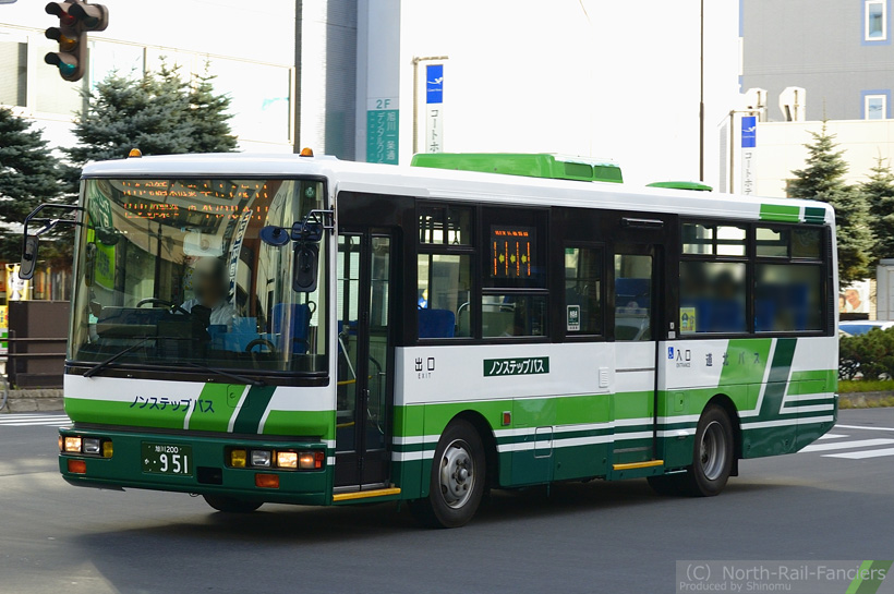旭川200か951-1