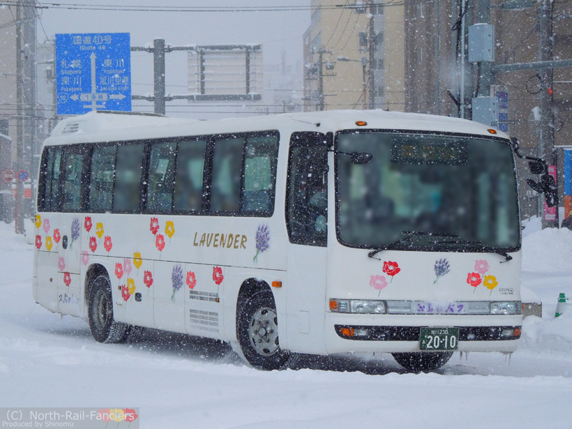 旭川230あ2010-2